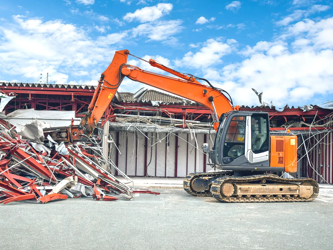 建築物解体及び改修工事